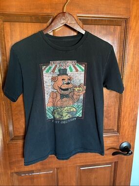 Five Nights at Freddy's Freddy Fazbear Pizza Graphic Tee - Black Boys Large